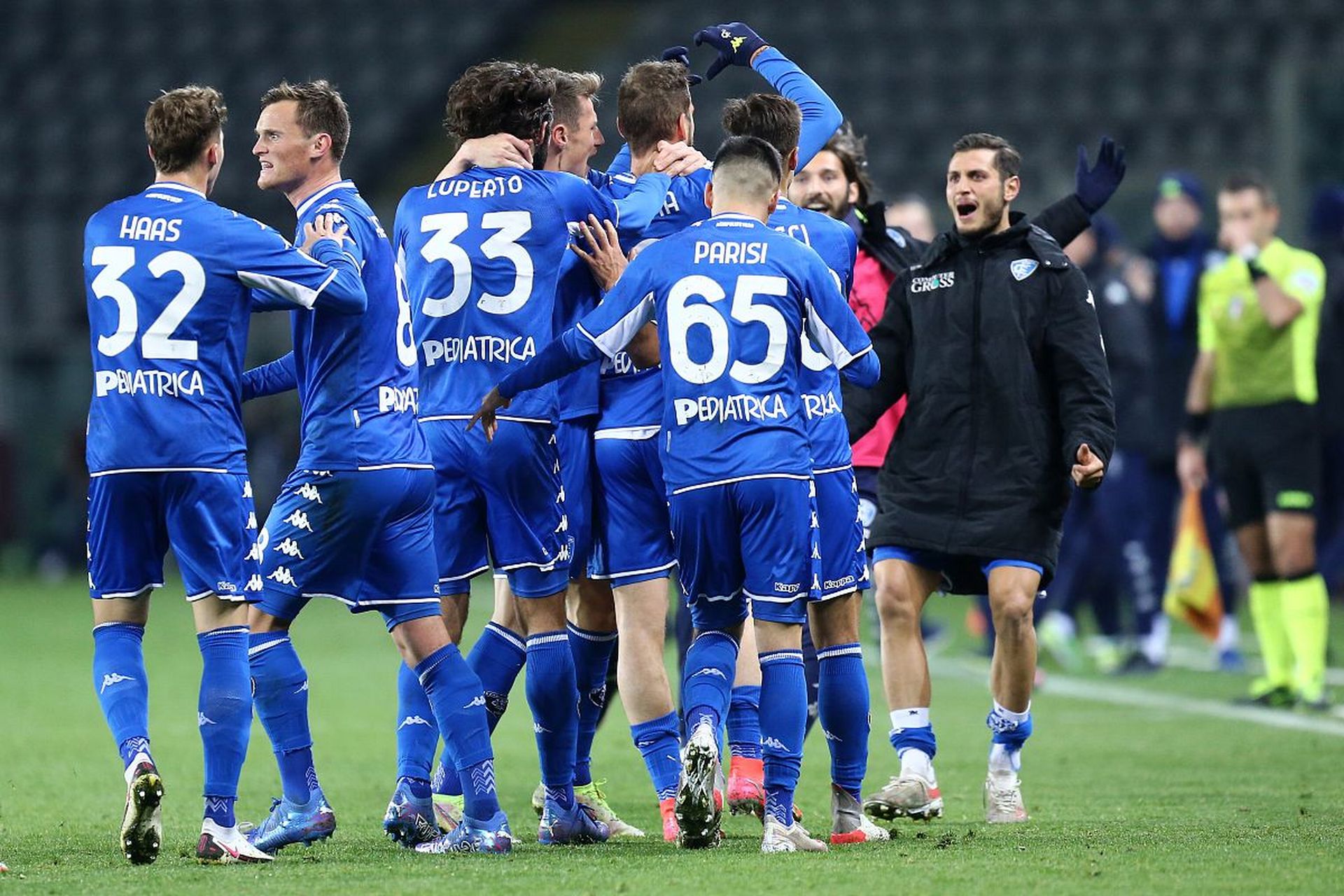 的两回合比 的两回合比